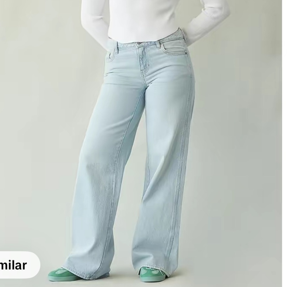 PacSun Low Rise Light Wash Jeans